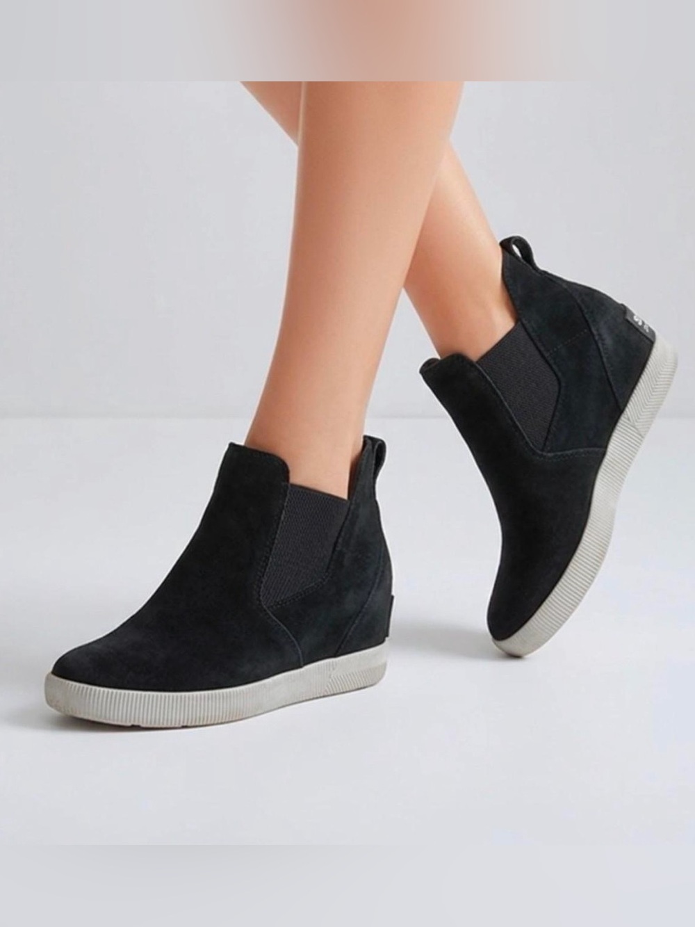 SOREL Out N About™ Slip-On Wedge Boots Black White Womens Size 9.5